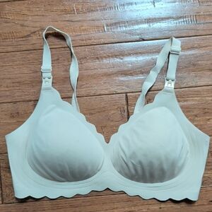 Momcozy Seamless Cream Nursing Bra